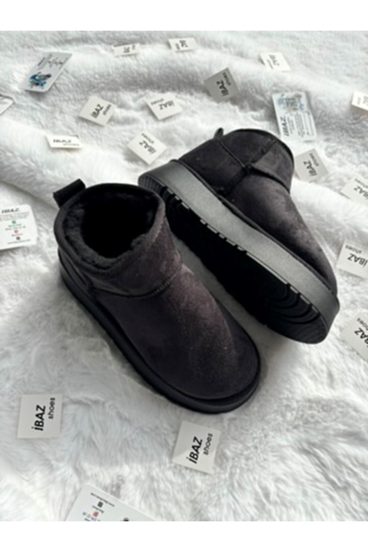 Tüylü Platform Bot Siyah