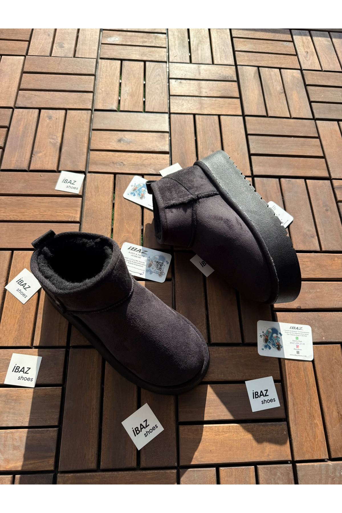 Tüylü Platform Bot Siyah