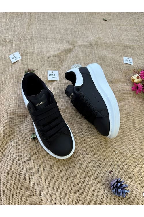 Alexander Mc Siyah Beyaz